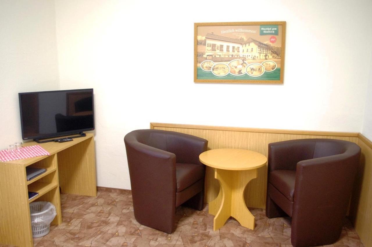 Hotel Gasthof Zum Walfisch Klingenthal Bagian luar foto